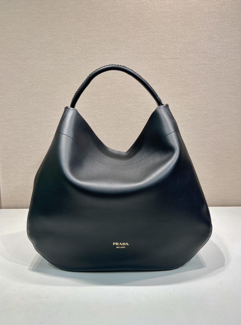 Pra*a tote bags